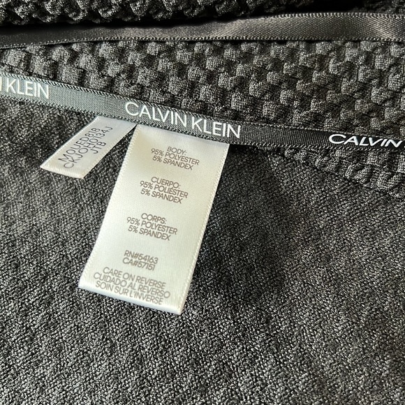 𝅺SMALL Calvin Klein open front blazer - Picture 6 of 6